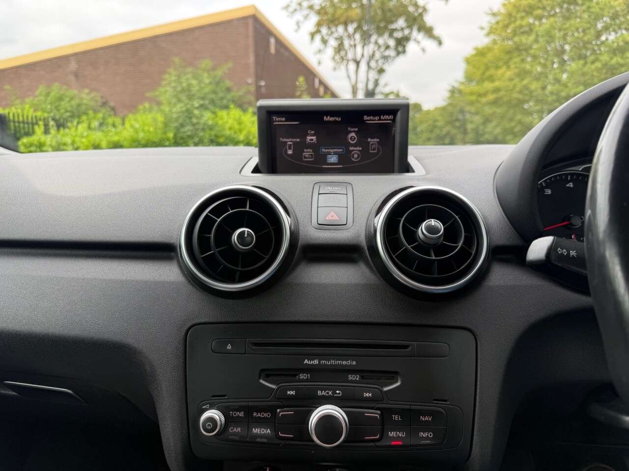 2011 AUDI A1 2011 AUDI A1