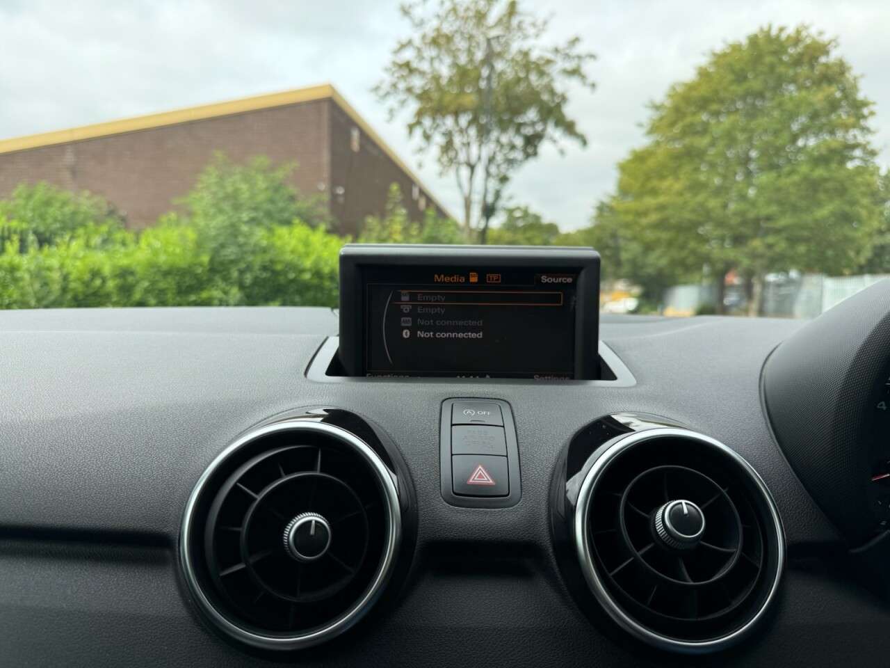 2011 AUDI A1 2011 AUDI A1
