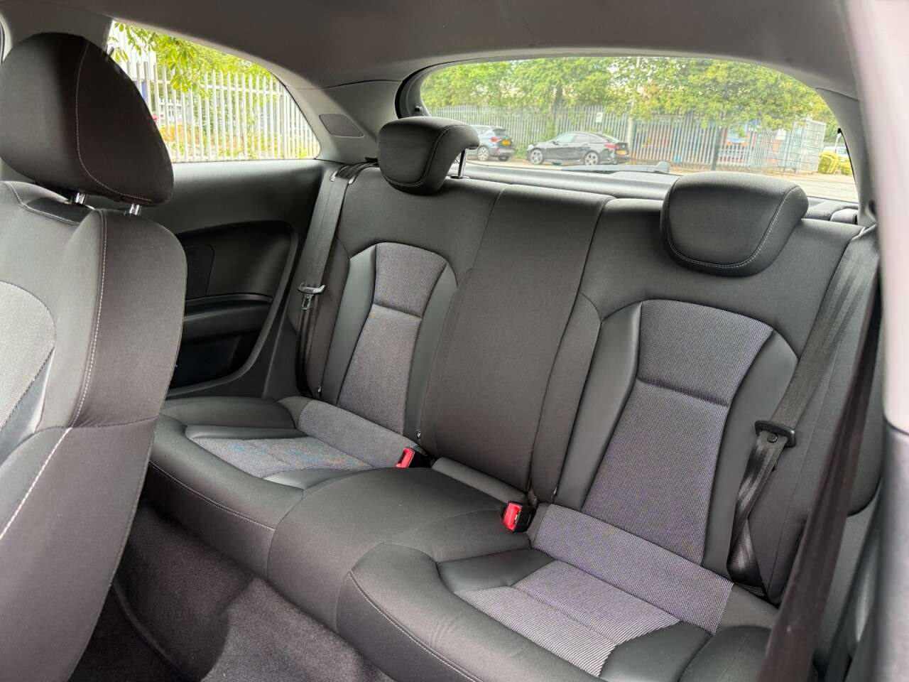 2011 AUDI A1 2011 AUDI A1