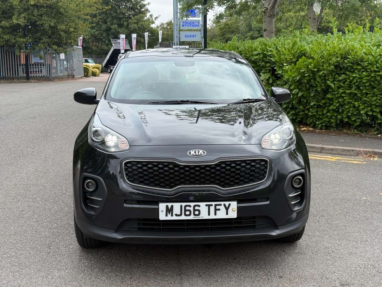 A 2016 KIA SPORTAGE 1.6 GDi 1 SUV 5dr Petrol Manual Euro 6 (130 bhp) A 2016 KIA SPORTAGE 1.6 GDi 1 SUV 5dr Petrol Manual Euro 6 (130 bhp)