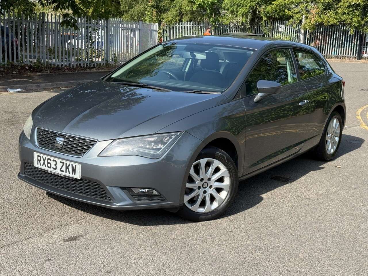 A 2013 SEAT LEON 1.4 TSI SE Sport Coupe 3dr Petrol Manual Euro 5 (s/s) (140 ps) ULEZ+FSH+NAV A 2013 SEAT LEON 1.4 TSI SE Sport Coupe 3dr Petrol Manual Euro 5 (s/s) (140 ps) ULEZ+FSH+NAV