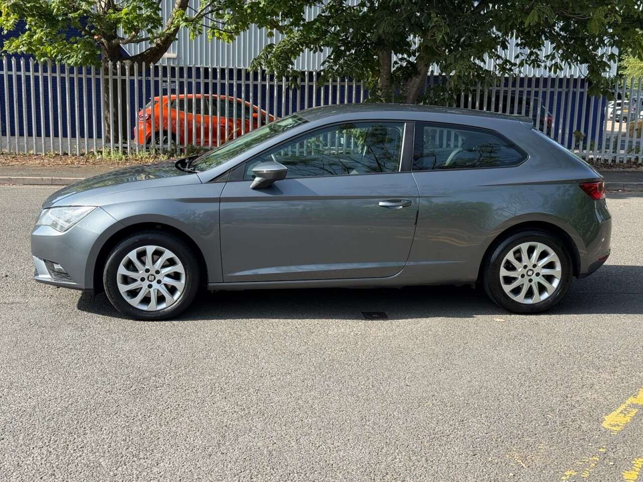 A 2013 SEAT LEON 1.4 TSI SE Sport Coupe 3dr Petrol Manual Euro 5 (s/s) (140 ps) ULEZ+FSH+NAV A 2013 SEAT LEON 1.4 TSI SE Sport Coupe 3dr Petrol Manual Euro 5 (s/s) (140 ps) ULEZ+FSH+NAV