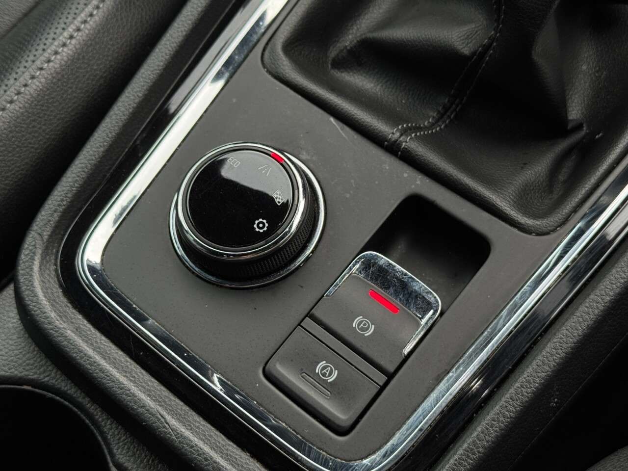 2017 SEAT ATECA 2017 SEAT ATECA