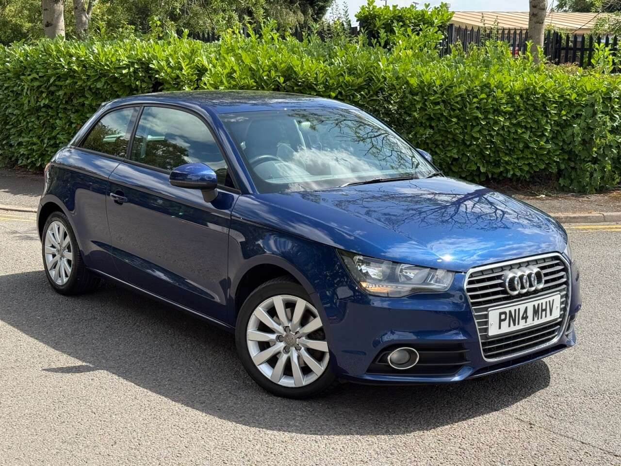 A 2014 AUDI A1 1.4 TFSI Sport Hatchback 3dr Petrol S Tronic Euro 5 (s/s) (122 ps) ULEZ+FSH A 2014 AUDI A1 1.4 TFSI Sport Hatchback 3dr Petrol S Tronic Euro 5 (s/s) (122 ps) ULEZ+FSH