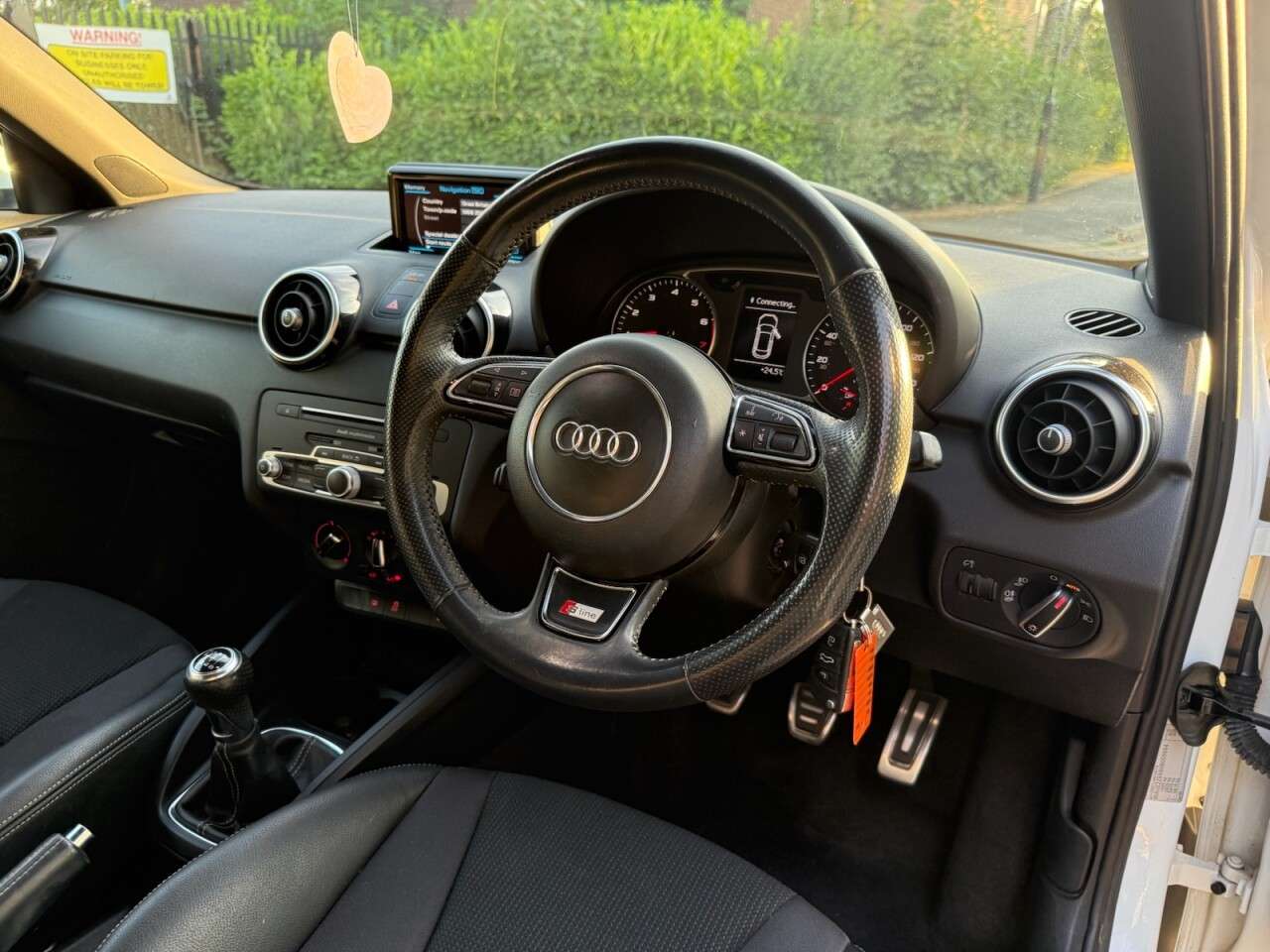 2016 AUDI A1 2016 AUDI A1