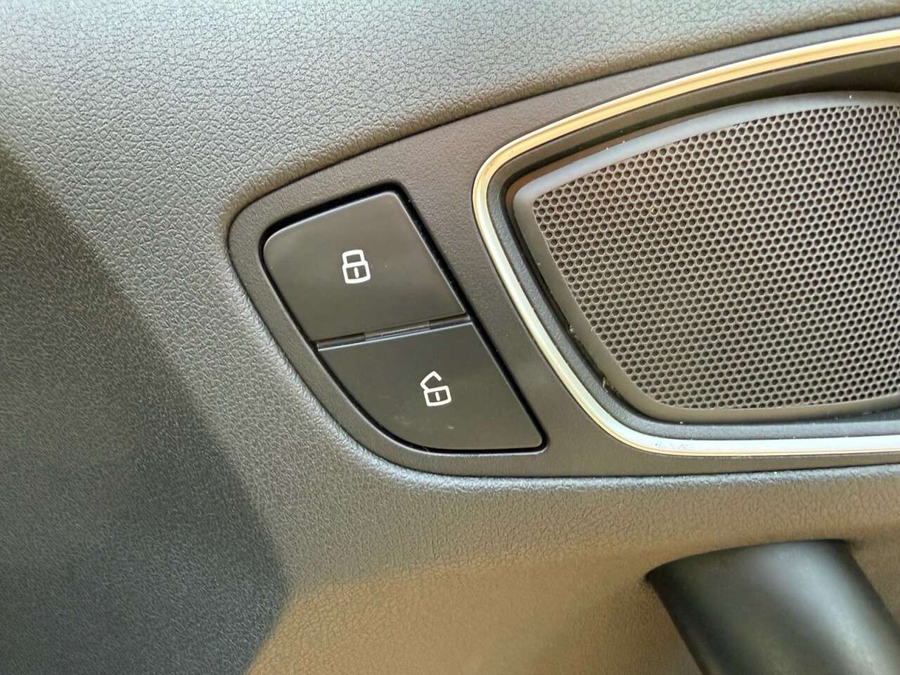 2016 AUDI A1 2016 AUDI A1