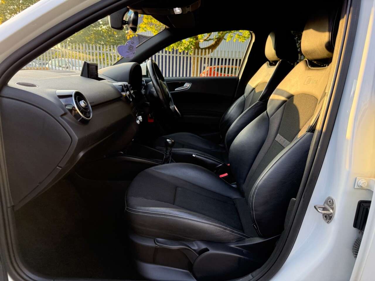 2016 AUDI A1 2016 AUDI A1