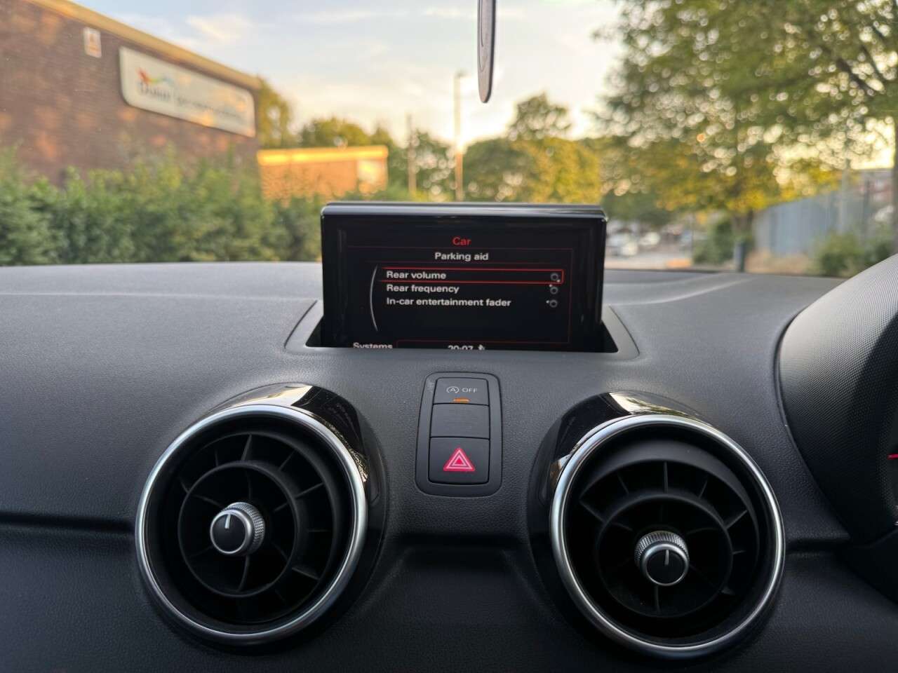 2016 AUDI A1 2016 AUDI A1