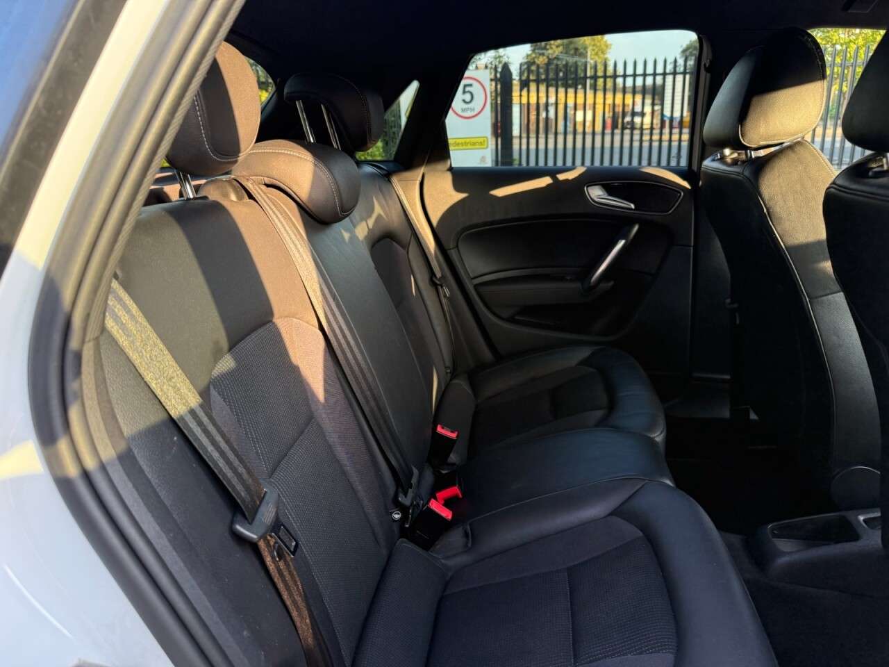 2016 AUDI A1 2016 AUDI A1