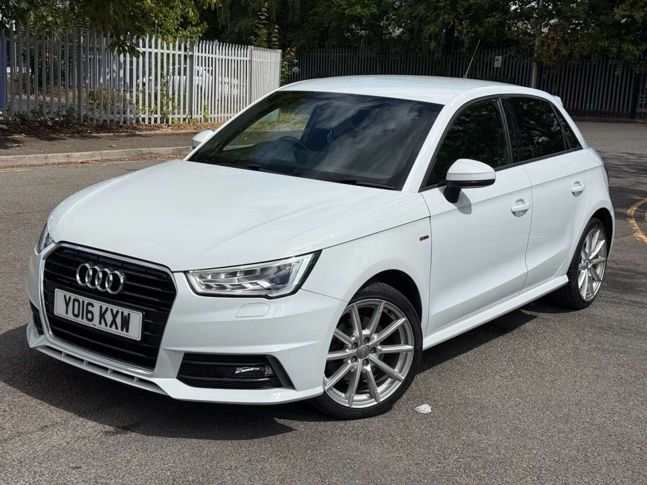 A 2016 AUDI A1 1.4 TFSI S line Sportback 5dr Petrol Manual Euro 6 (s/s) (125 ps) A 2016 AUDI A1 1.4 TFSI S line Sportback 5dr Petrol Manual Euro 6 (s/s) (125 ps)