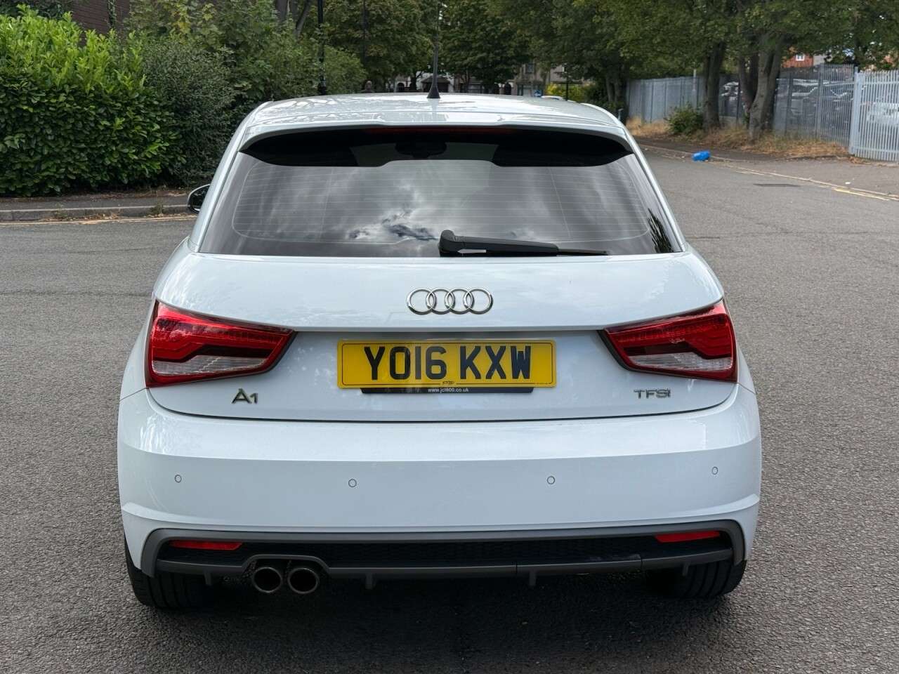 2016 AUDI A1 2016 AUDI A1