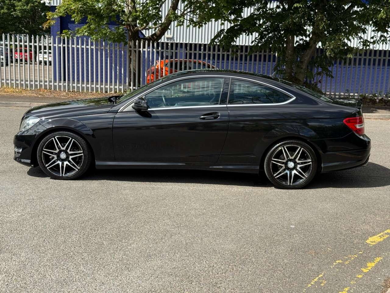 A 2013 MERCEDES-BENZ C CLASS 2.1 C220 CDI AMG Sport Plus Coupe 2dr Diesel Manual Euro 5 (s/s) (170 ps) A 2013 MERCEDES-BENZ C CLASS 2.1 C220 CDI AMG Sport Plus Coupe 2dr Diesel Manual Euro 5 (s/s) (170 ps)
