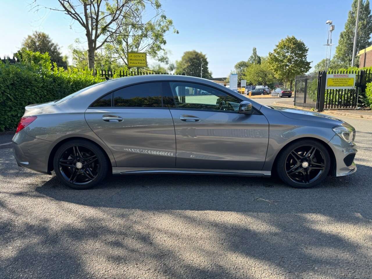 A 2015 MERCEDES-BENZ CLA 1.6 CLA180 AMG Sport Coupe 4dr Petrol 7G-DCT Euro 6 (s/s) (122 ps) A 2015 MERCEDES-BENZ CLA 1.6 CLA180 AMG Sport Coupe 4dr Petrol 7G-DCT Euro 6 (s/s) (122 ps)