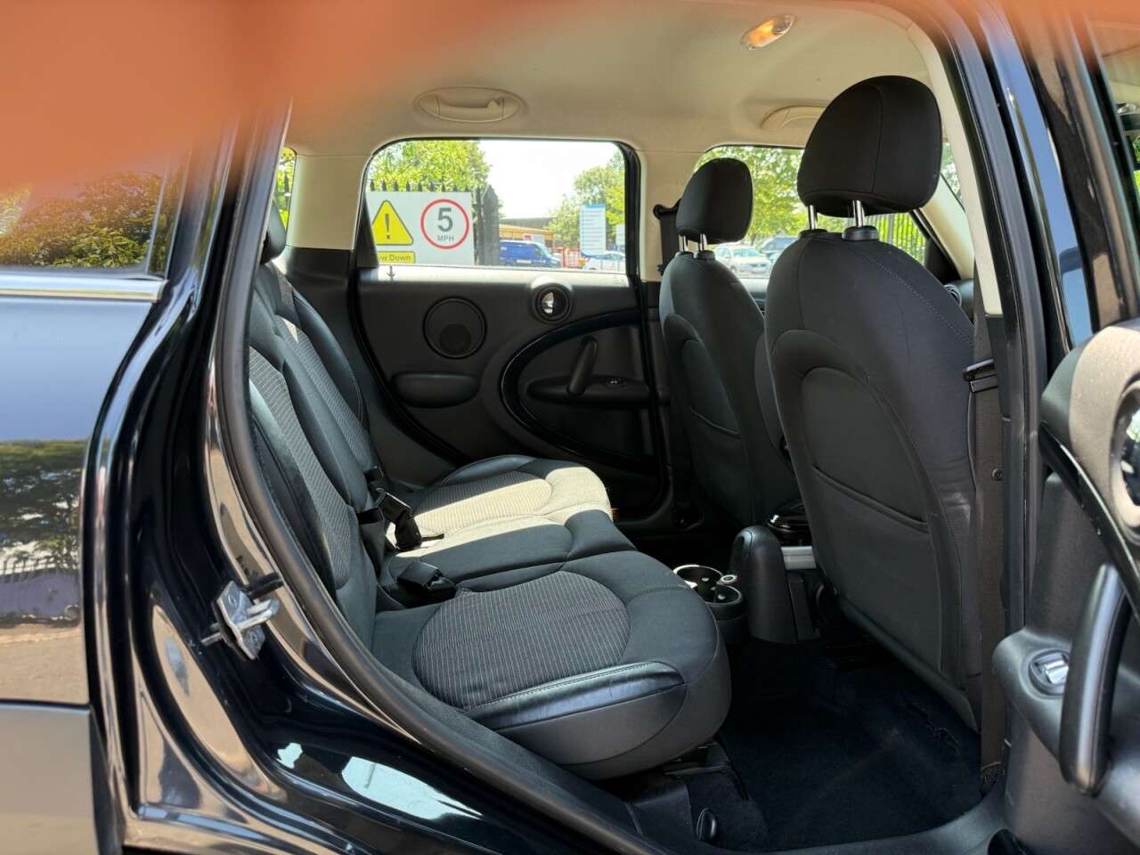 2015 MINI COUNTRYMAN 2015 MINI COUNTRYMAN