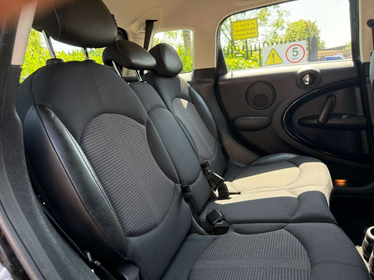 2015 MINI COUNTRYMAN 2015 MINI COUNTRYMAN