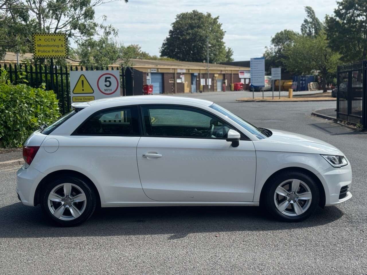 2015 AUDI A1 2015 AUDI A1