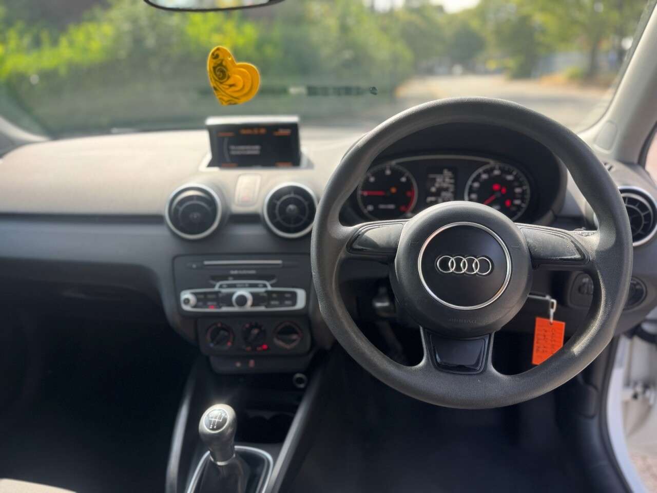 2015 AUDI A1 2015 AUDI A1