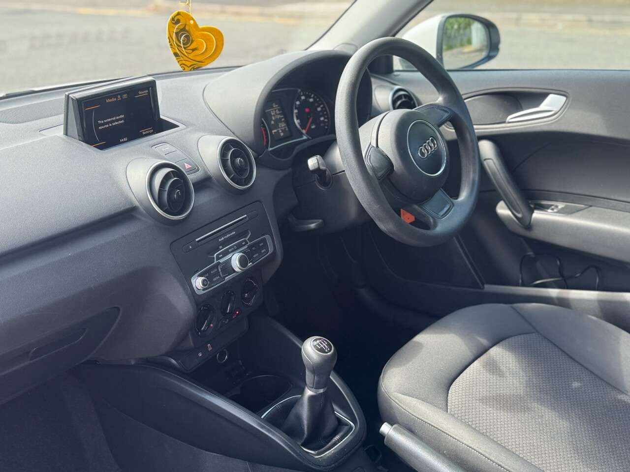 2015 AUDI A1 2015 AUDI A1