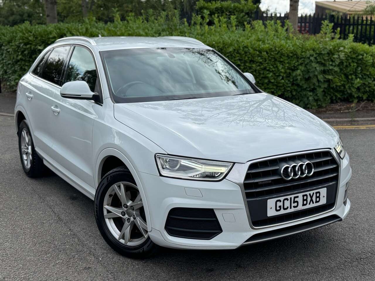 A 2015 AUDI Q3 2.0 TDI SE SUV 5dr Diesel S Tronic quattro Euro 6 (s/s) (150 ps) A 2015 AUDI Q3 2.0 TDI SE SUV 5dr Diesel S Tronic quattro Euro 6 (s/s) (150 ps)