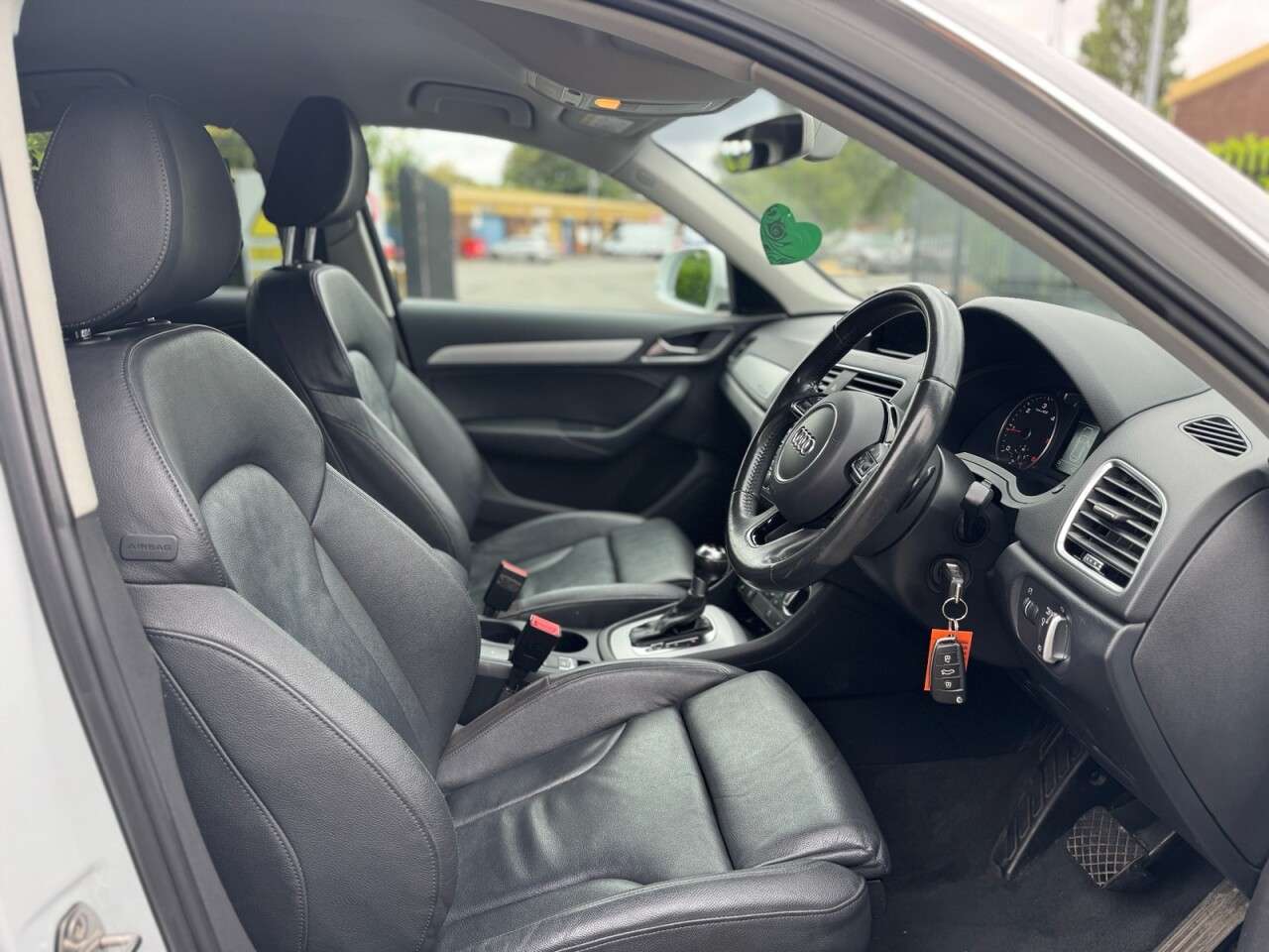 2015 AUDI Q3 2015 AUDI Q3