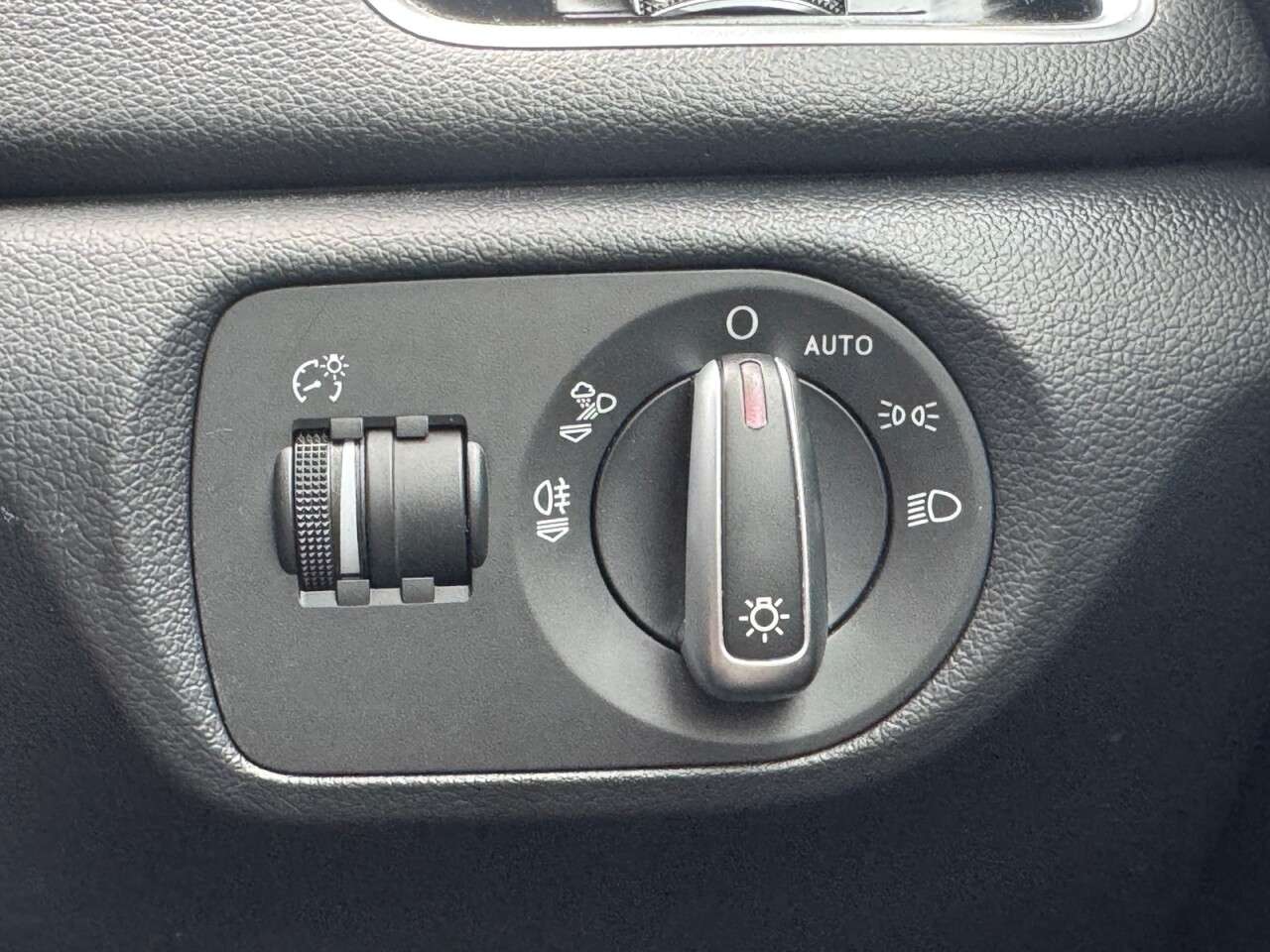 2015 AUDI Q3 2015 AUDI Q3