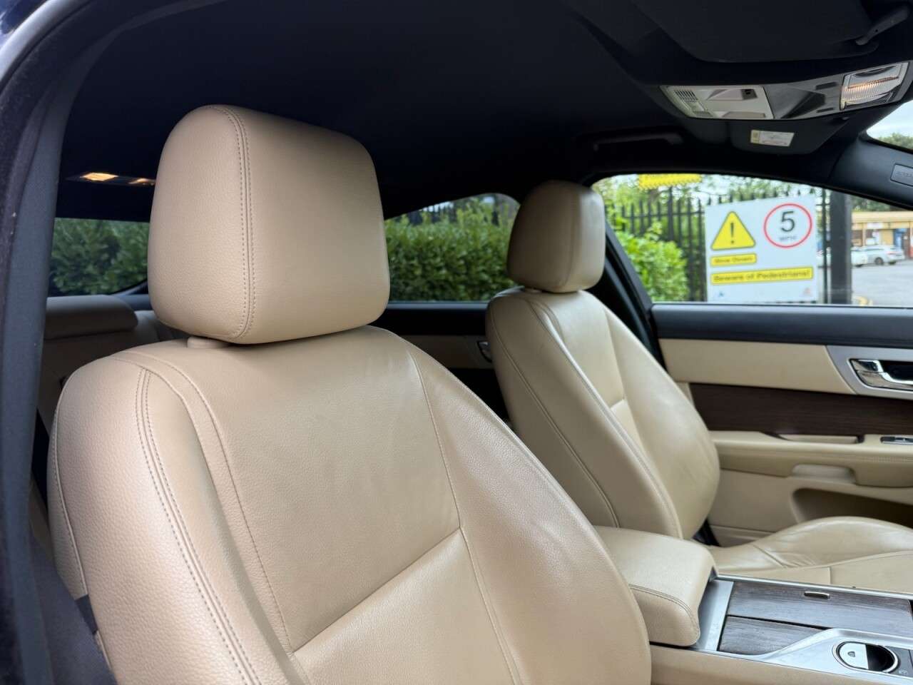 2014 JAGUAR XF 2014 JAGUAR XF