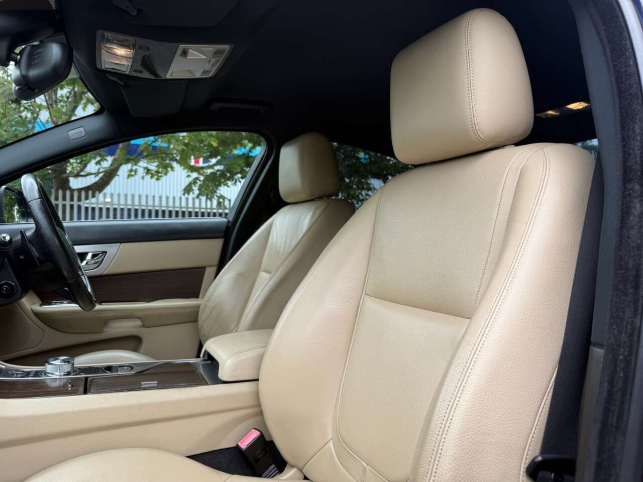 2014 JAGUAR XF 2014 JAGUAR XF