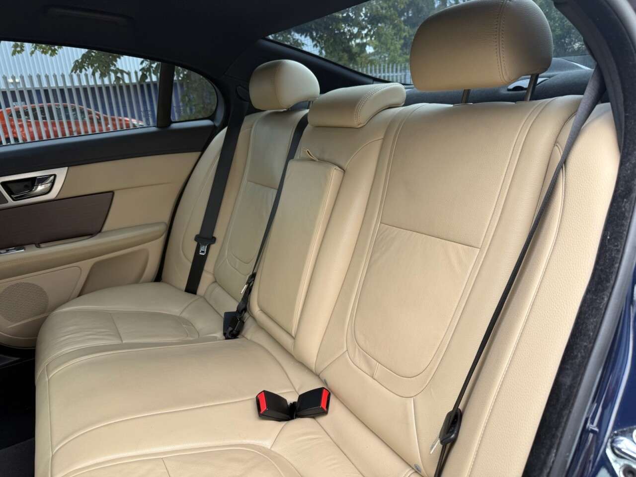 2014 JAGUAR XF 2014 JAGUAR XF