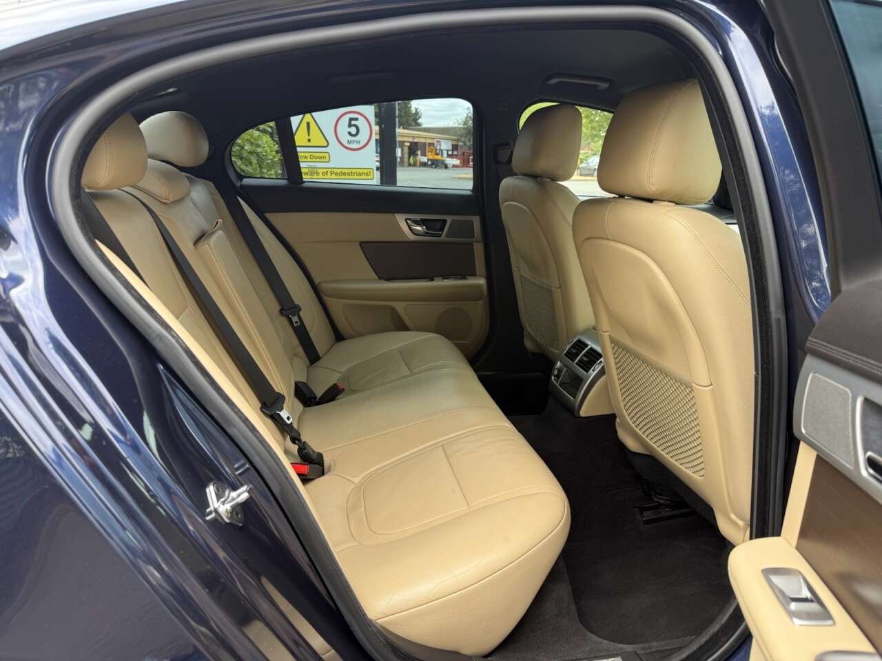 2014 JAGUAR XF 2014 JAGUAR XF