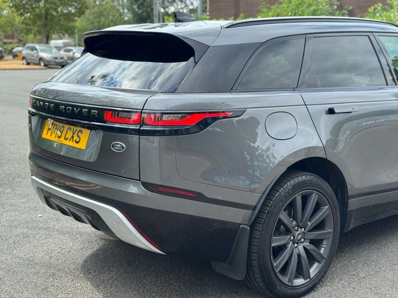 2019 LAND ROVER RANGE ROVER VELAR 2019 LAND ROVER RANGE ROVER VELAR