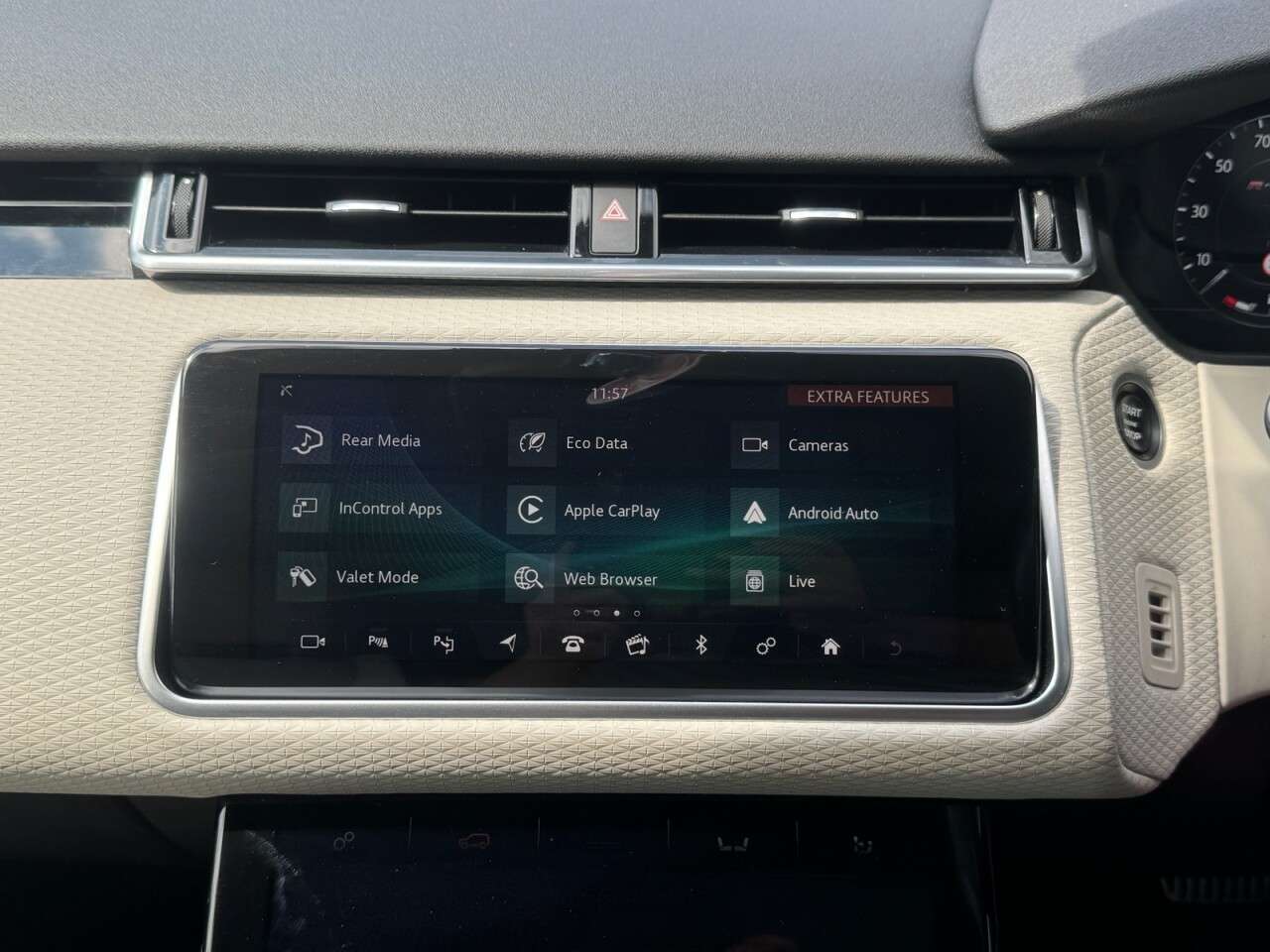 2019 LAND ROVER RANGE ROVER VELAR 2019 LAND ROVER RANGE ROVER VELAR