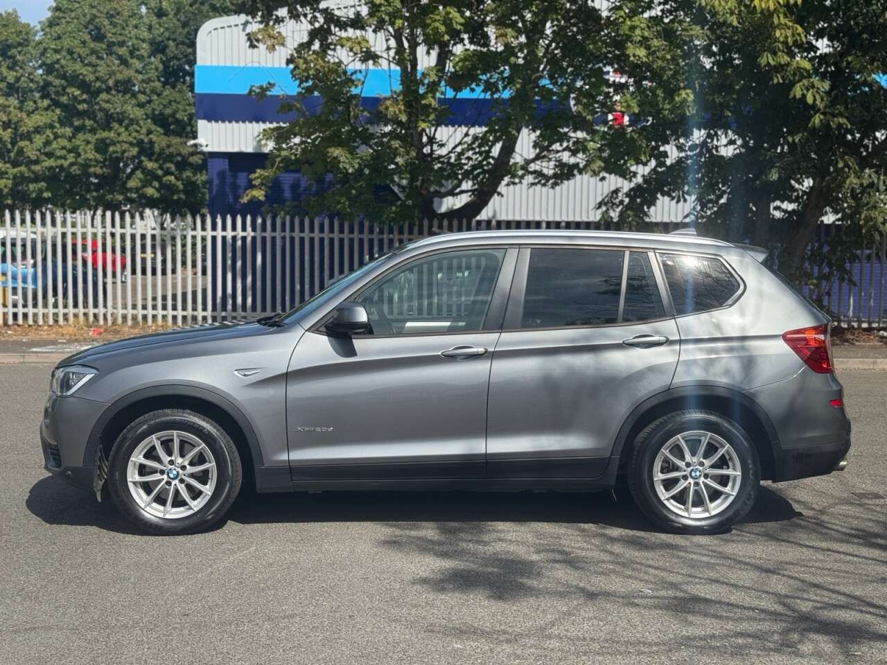 A 2015 BMW X3 2.0 20d SE SUV 5dr Diesel Auto xDrive Euro 6 (s/s) (190 ps) A 2015 BMW X3 2.0 20d SE SUV 5dr Diesel Auto xDrive Euro 6 (s/s) (190 ps)