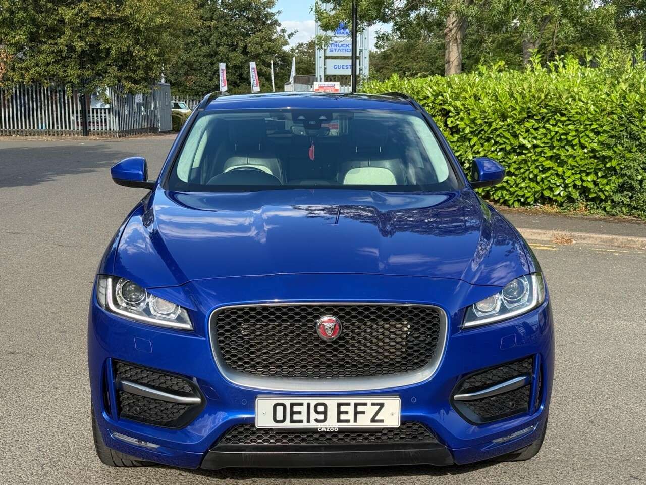 A 2019 JAGUAR F-PACE 2.0 D180 R-Sport SUV 5dr Diesel Auto AWD Euro 6 (s/s) (180 ps) A 2019 JAGUAR F-PACE 2.0 D180 R-Sport SUV 5dr Diesel Auto AWD Euro 6 (s/s) (180 ps)