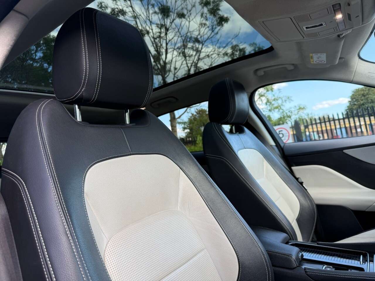 2019 JAGUAR F-PACE 2019 JAGUAR F-PACE