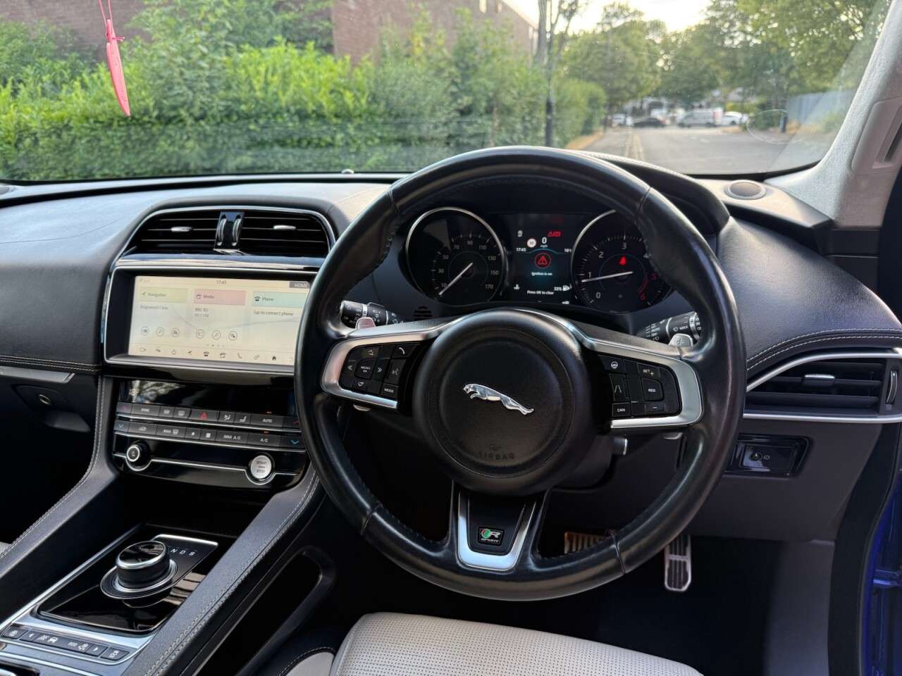 2019 JAGUAR F-PACE 2019 JAGUAR F-PACE