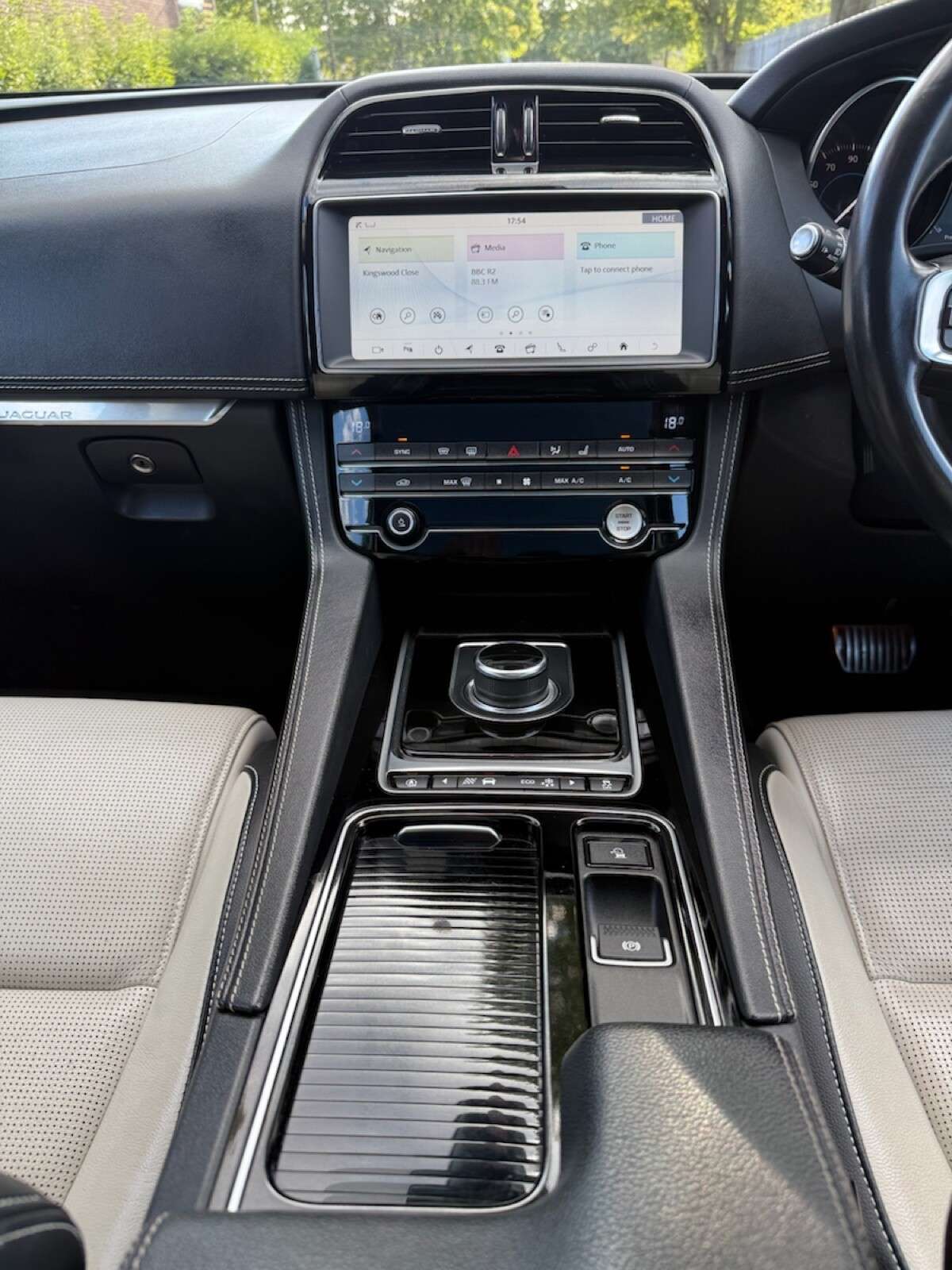 2019 JAGUAR F-PACE 2019 JAGUAR F-PACE