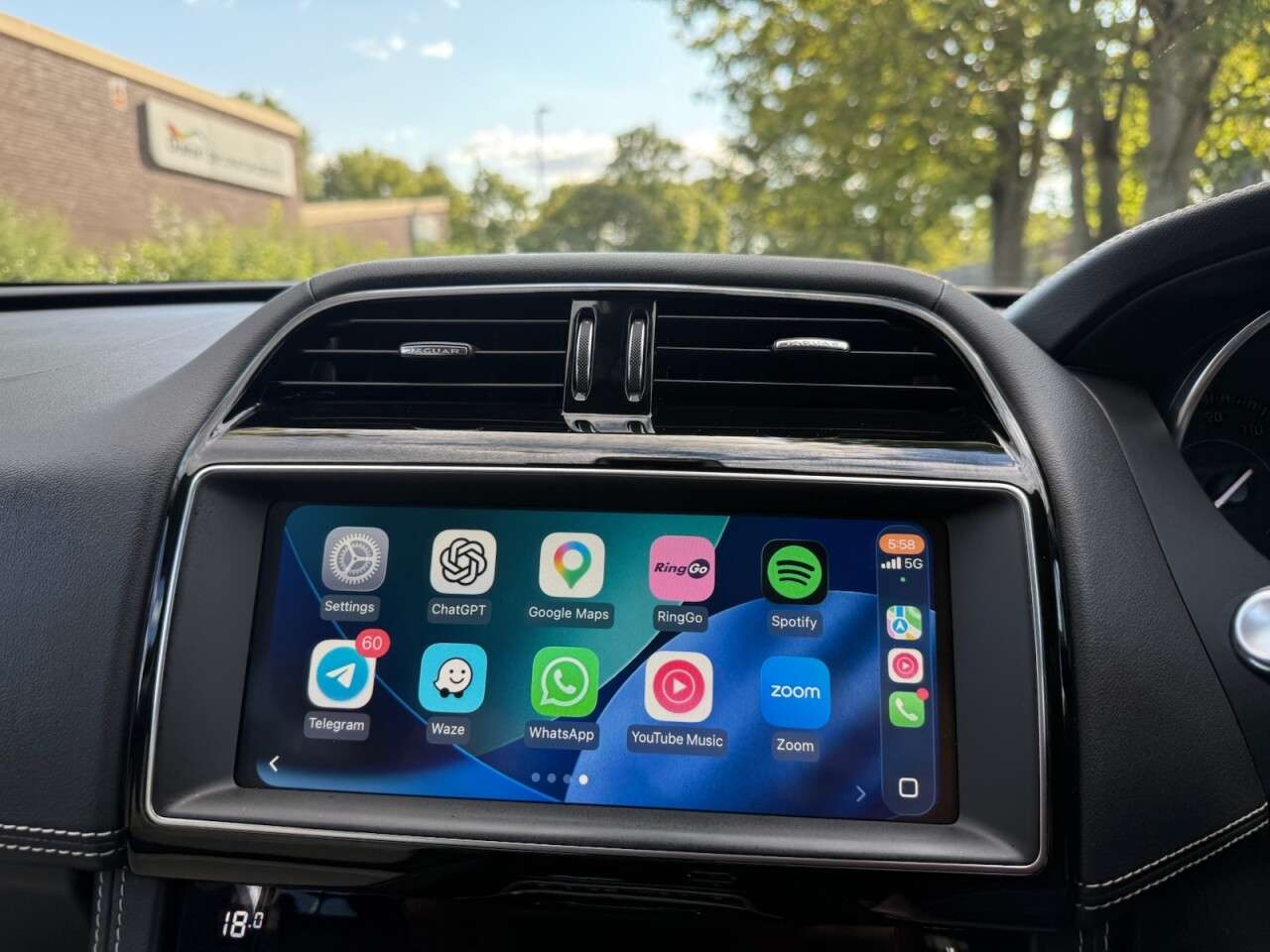 2019 JAGUAR F-PACE 2019 JAGUAR F-PACE