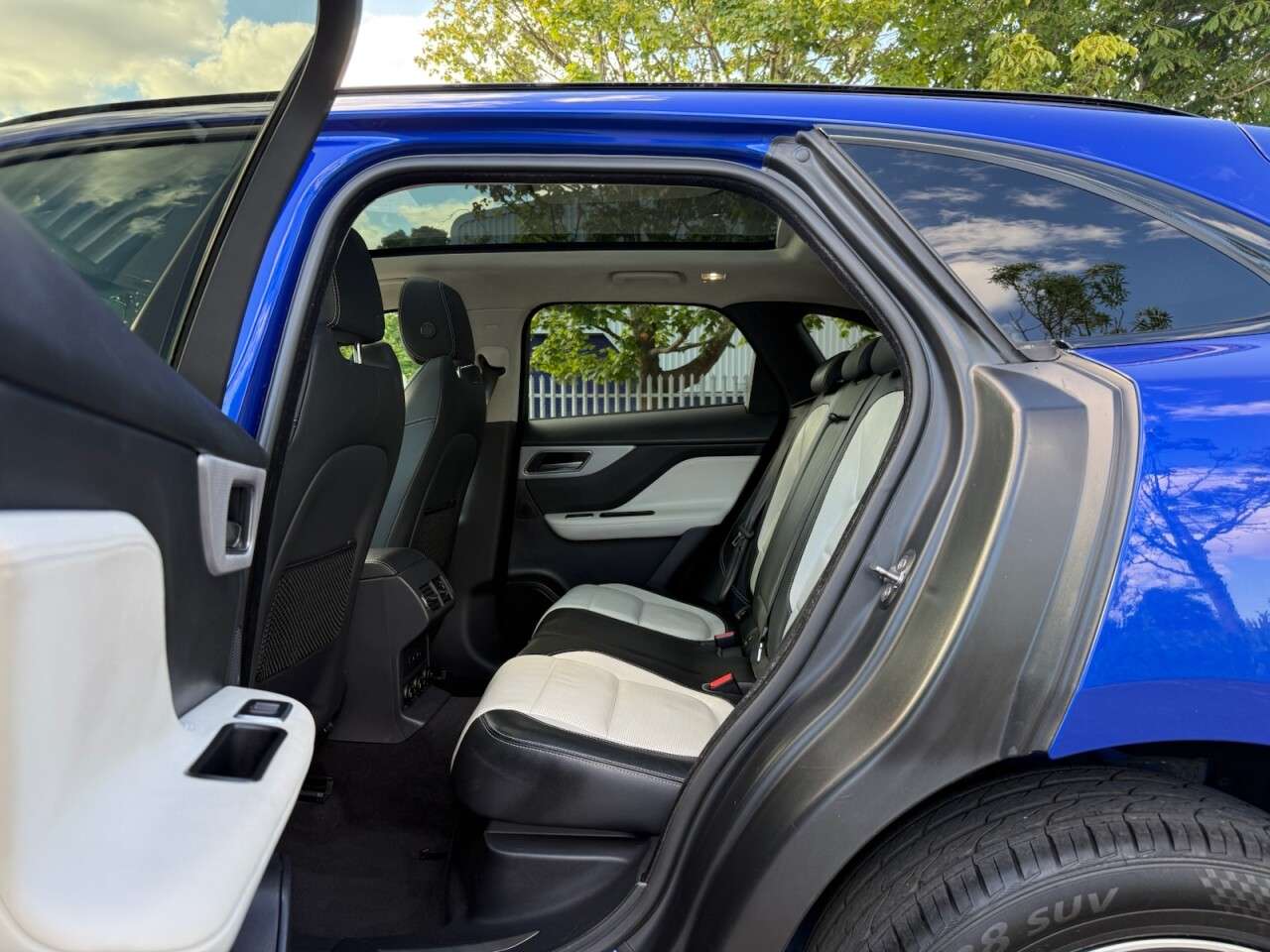 2019 JAGUAR F-PACE 2019 JAGUAR F-PACE