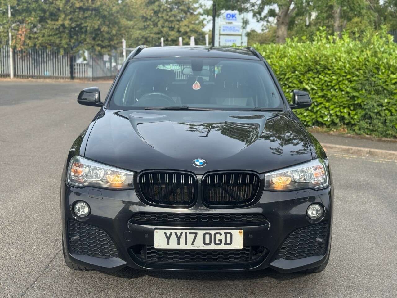 A 2017 BMW X3 2.0 20d M Sport SUV 5dr Diesel Auto xDrive Euro 6 (s/s) (190 ps) A 2017 BMW X3 2.0 20d M Sport SUV 5dr Diesel Auto xDrive Euro 6 (s/s) (190 ps)