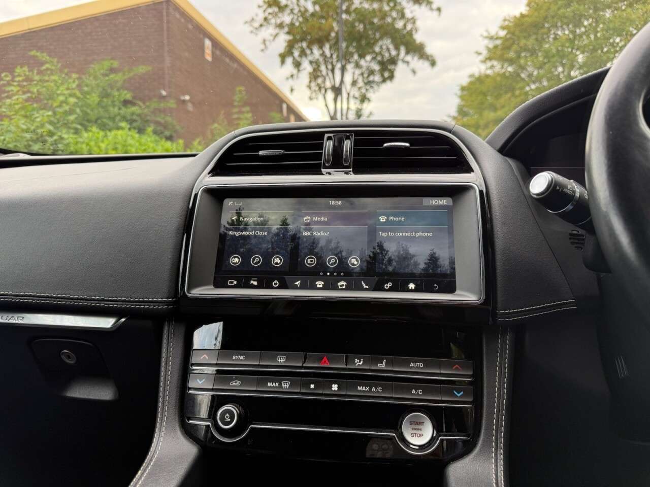 2019 JAGUAR F-PACE 2019 JAGUAR F-PACE