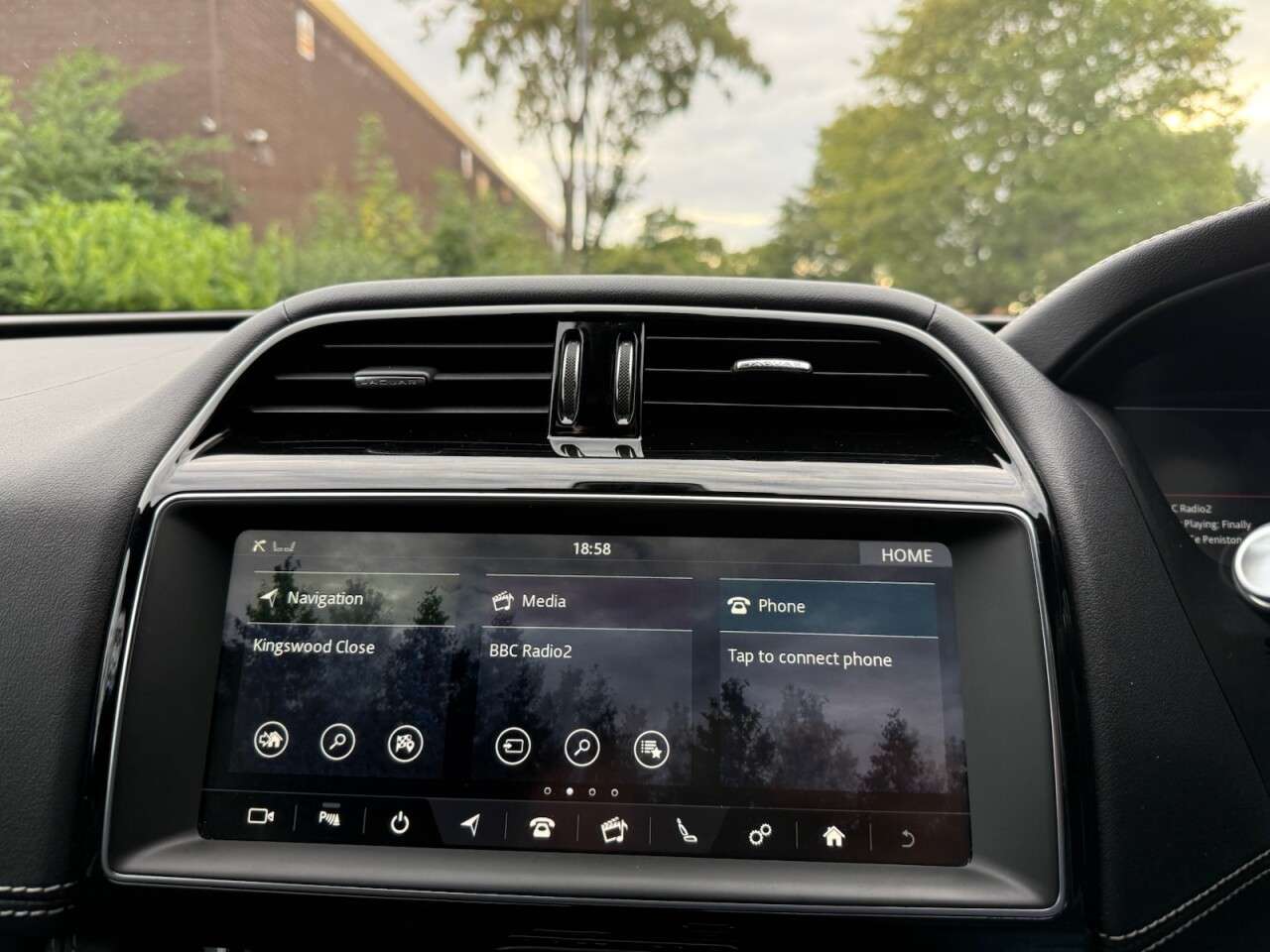 2019 JAGUAR F-PACE 2019 JAGUAR F-PACE