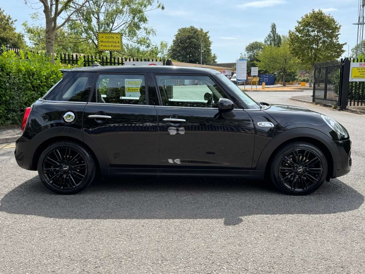 A 2018 MINI HATCH 2.0 Cooper S Hatchback 5dr Petrol Manual Euro 6 (s/s) (192 ps) A 2018 MINI HATCH 2.0 Cooper S Hatchback 5dr Petrol Manual Euro 6 (s/s) (192 ps)
