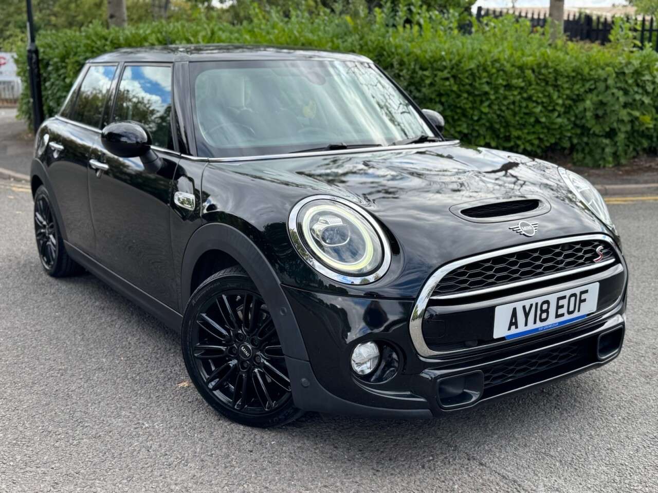A 2018 MINI HATCH 2.0 Cooper S Hatchback 5dr Petrol Manual Euro 6 (s/s) (192 ps) A 2018 MINI HATCH 2.0 Cooper S Hatchback 5dr Petrol Manual Euro 6 (s/s) (192 ps)