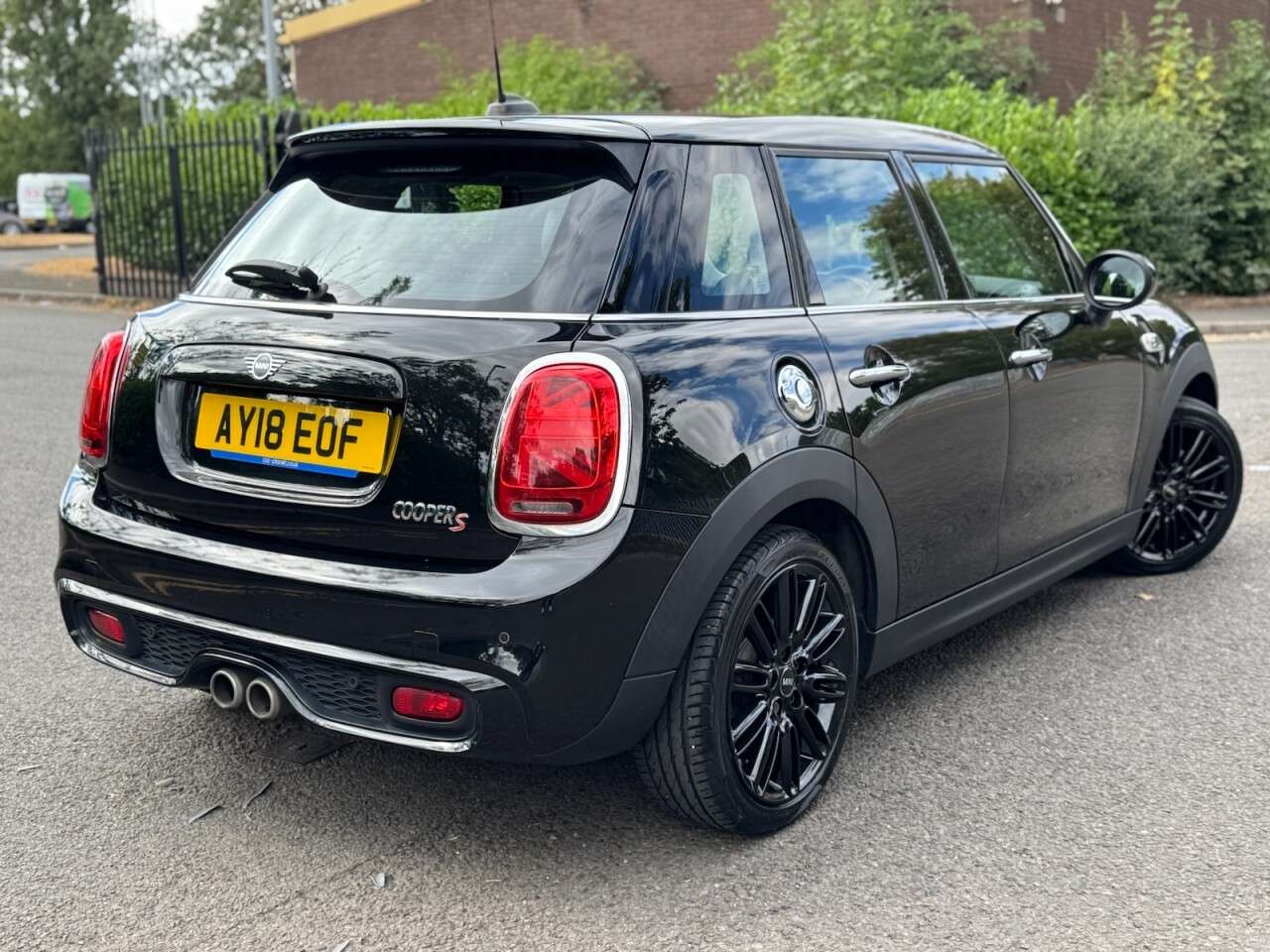 A 2018 MINI HATCH 2.0 Cooper S Hatchback 5dr Petrol Manual Euro 6 (s/s) (192 ps) A 2018 MINI HATCH 2.0 Cooper S Hatchback 5dr Petrol Manual Euro 6 (s/s) (192 ps)