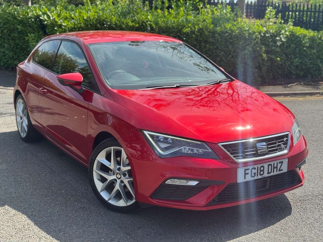 A 2018 SEAT LEON 1.4 TSI FR Technology Sport Coupe 3dr Petrol Manual Euro 6 (s/s) (125 ps) U A 2018 SEAT LEON 1.4 TSI FR Technology Sport Coupe 3dr Petrol Manual Euro 6 (s/s) (125 ps) U