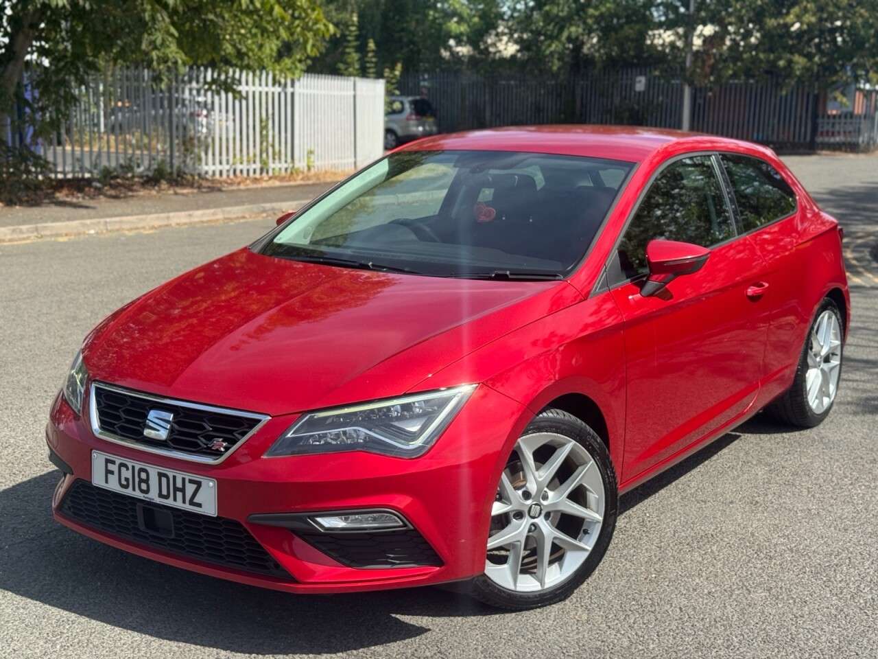 A 2018 SEAT LEON 1.4 TSI FR Technology Sport Coupe 3dr Petrol Manual Euro 6 (s/s) (125 ps) U A 2018 SEAT LEON 1.4 TSI FR Technology Sport Coupe 3dr Petrol Manual Euro 6 (s/s) (125 ps) U