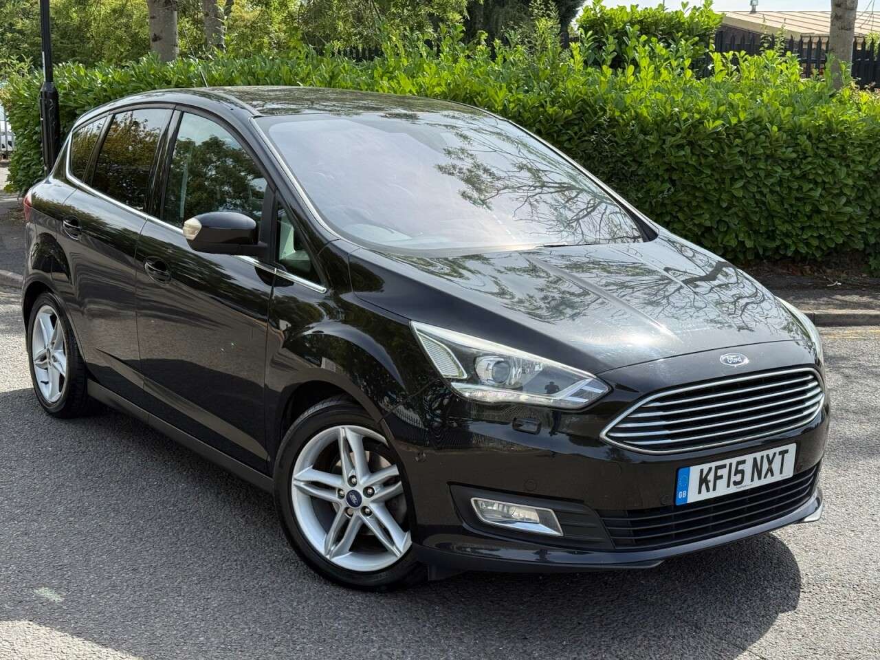A 2015 FORD C-MAX 1.5 TDCi Titanium X MPV 5dr Diesel Manual Euro 6 (s/s) (120 ps) A 2015 FORD C-MAX 1.5 TDCi Titanium X MPV 5dr Diesel Manual Euro 6 (s/s) (120 ps)