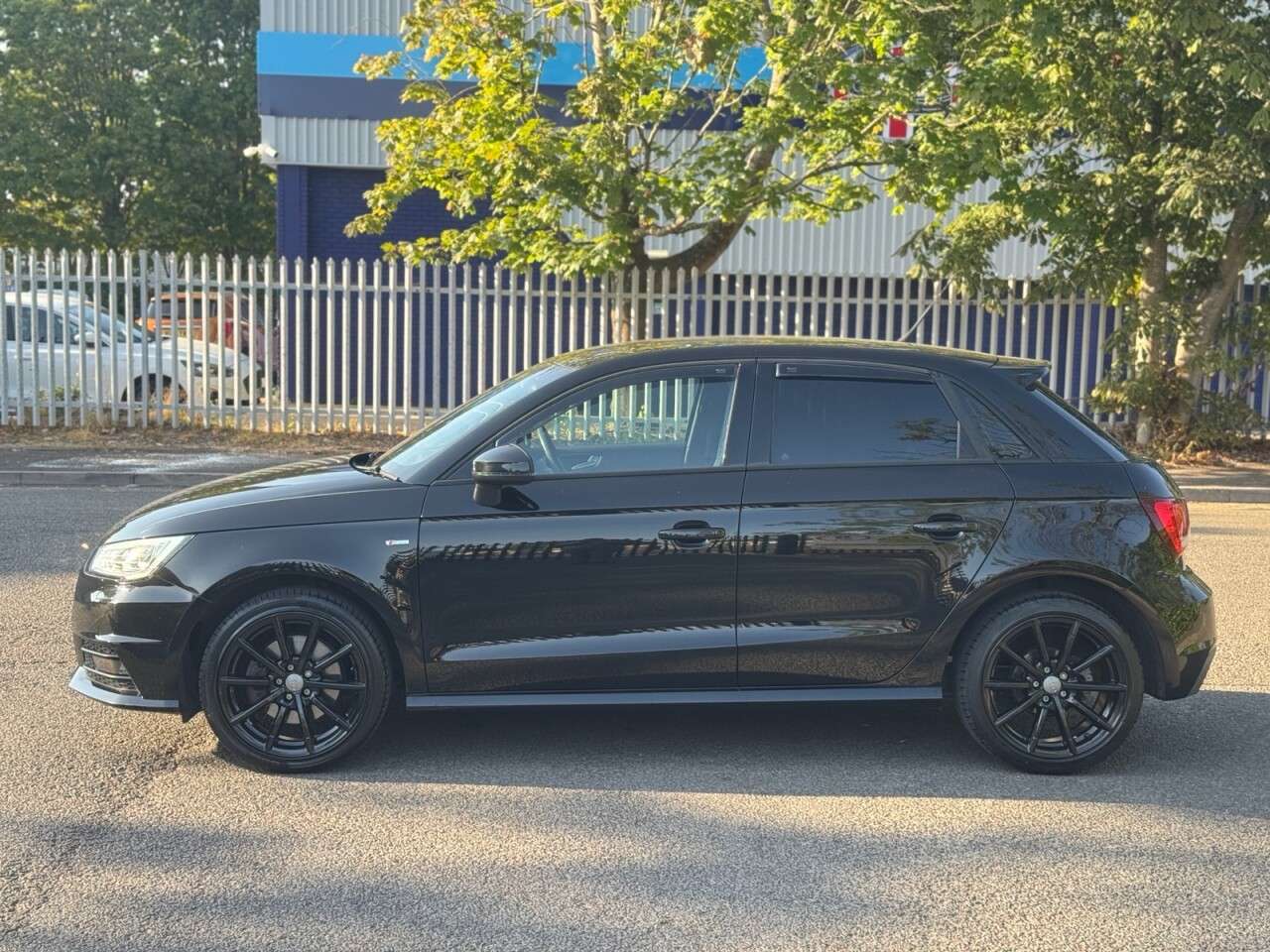 A 2015 AUDI A1 1.4 TFSI S line Sportback 5dr Petrol Manual Euro 6 (s/s) (125 ps) A 2015 AUDI A1 1.4 TFSI S line Sportback 5dr Petrol Manual Euro 6 (s/s) (125 ps)