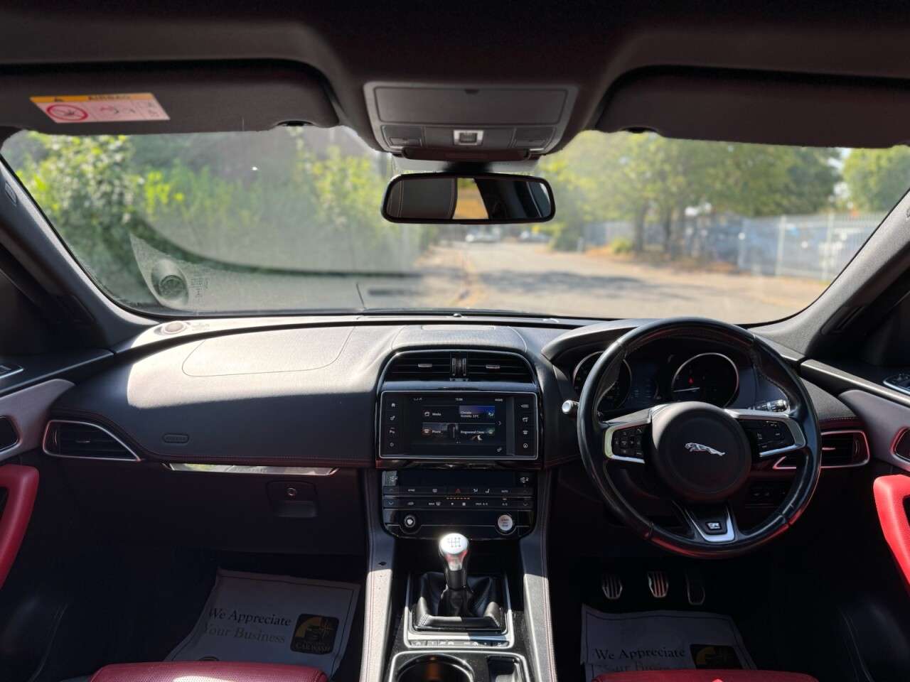 2016 JAGUAR F-PACE 2016 JAGUAR F-PACE