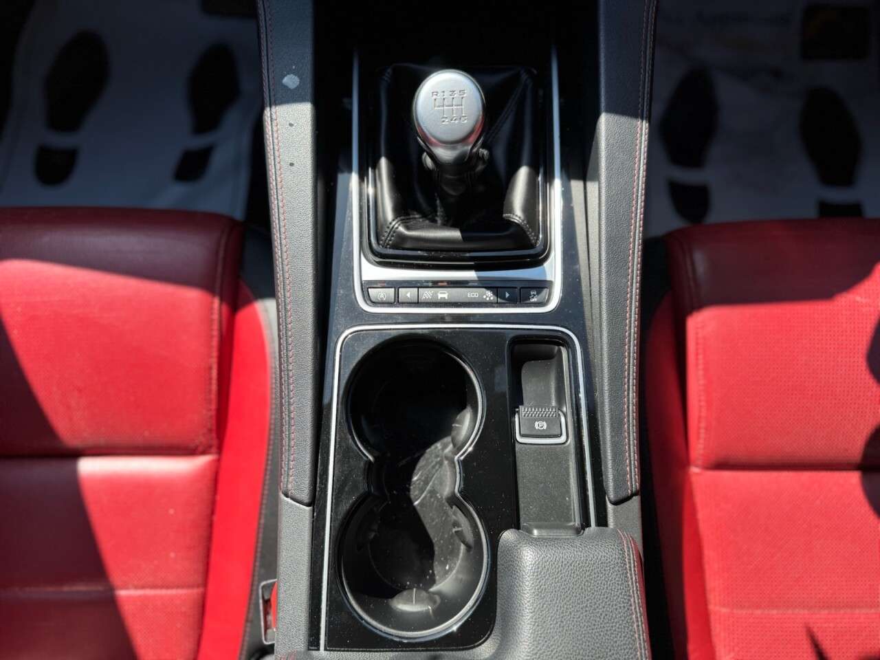 2016 JAGUAR F-PACE 2016 JAGUAR F-PACE